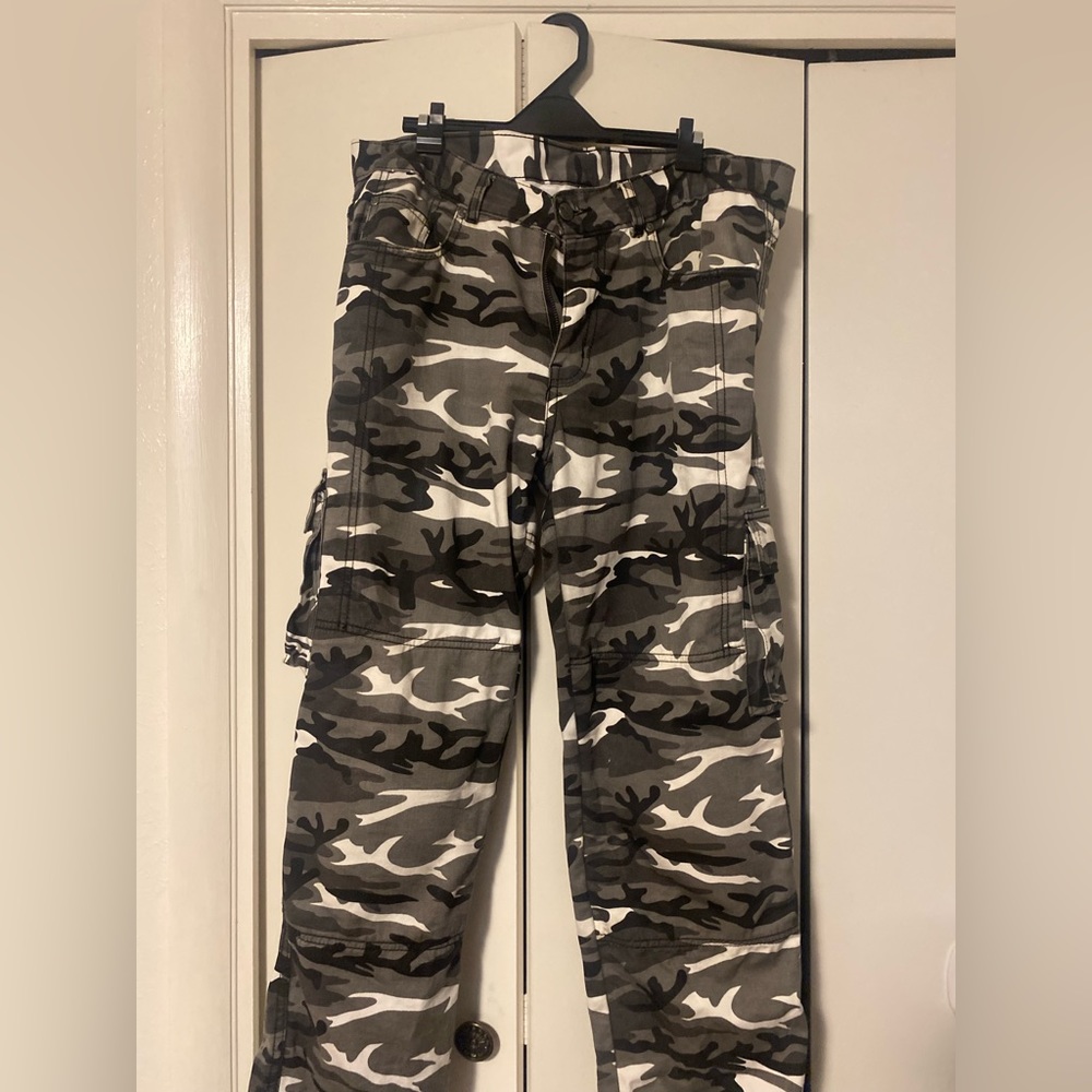 Craze camo kevlar riding pants
